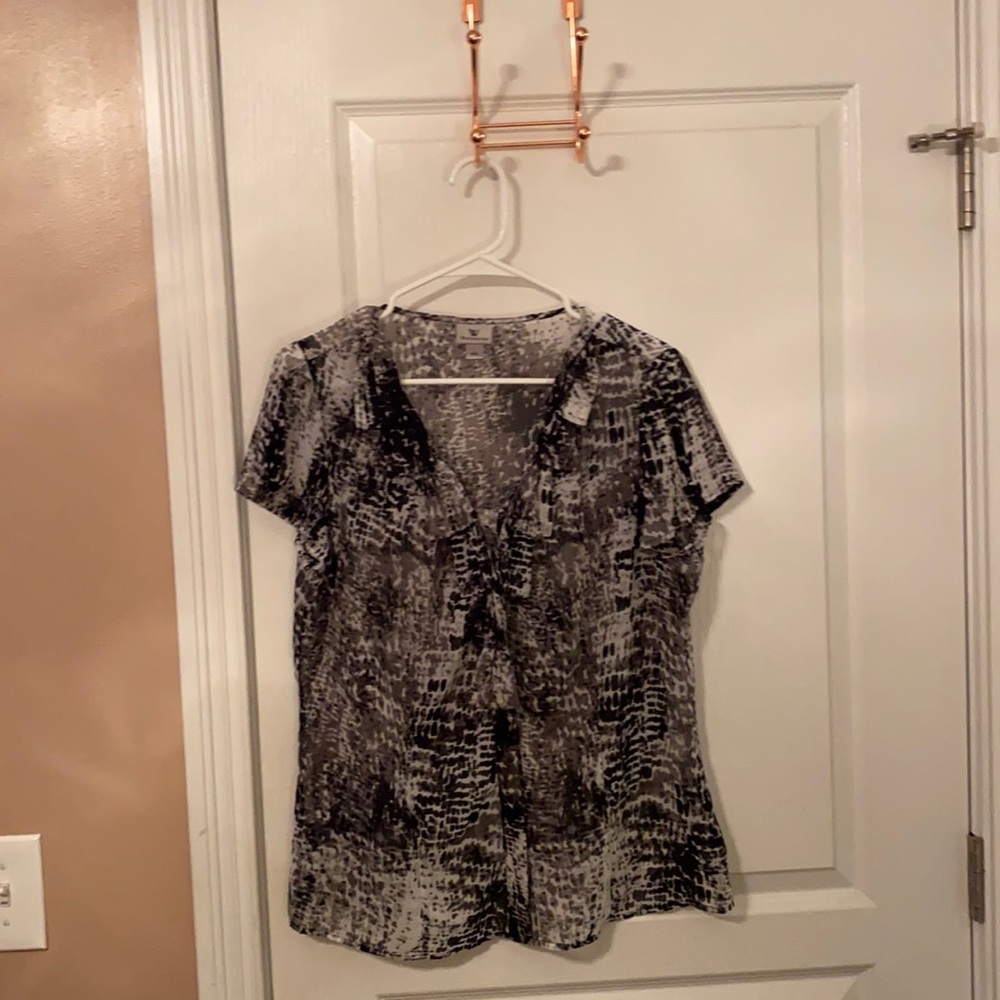 Black and white, short sleeved button up